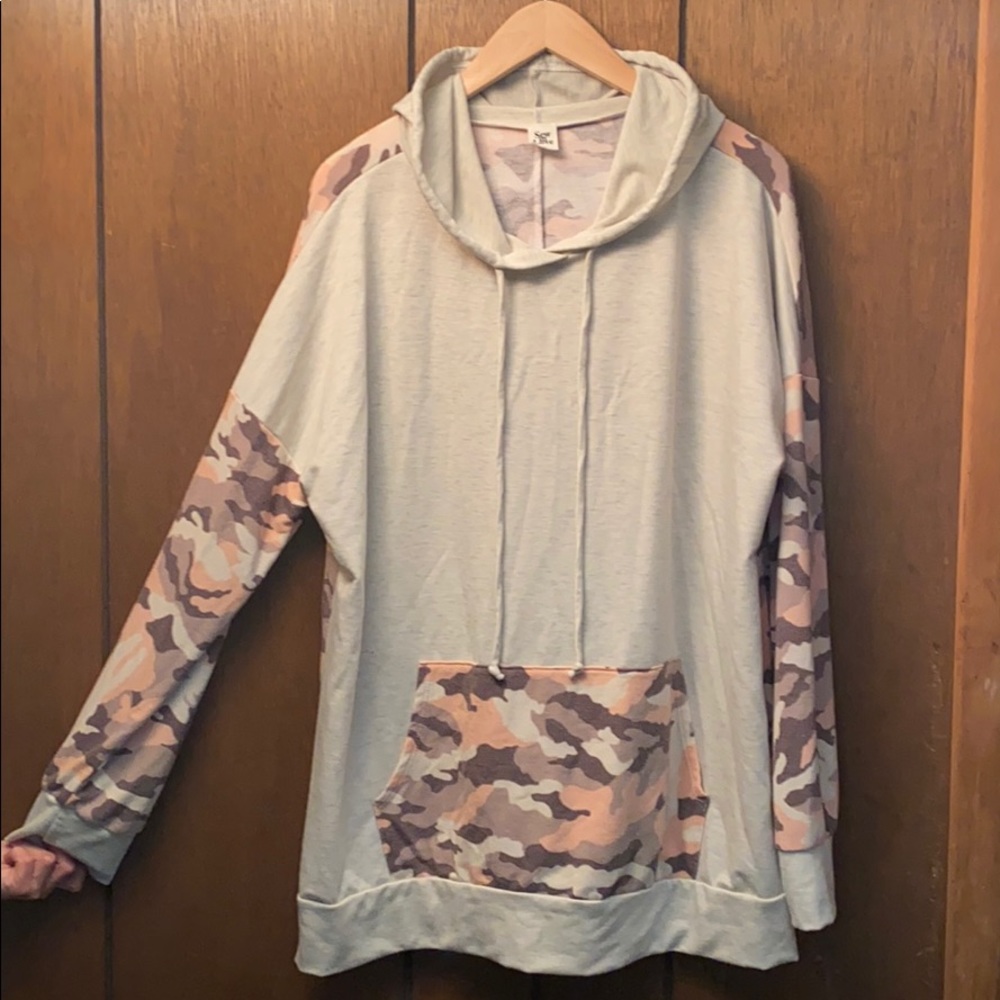 PLUS SIZE 💖💖 sweatshirt